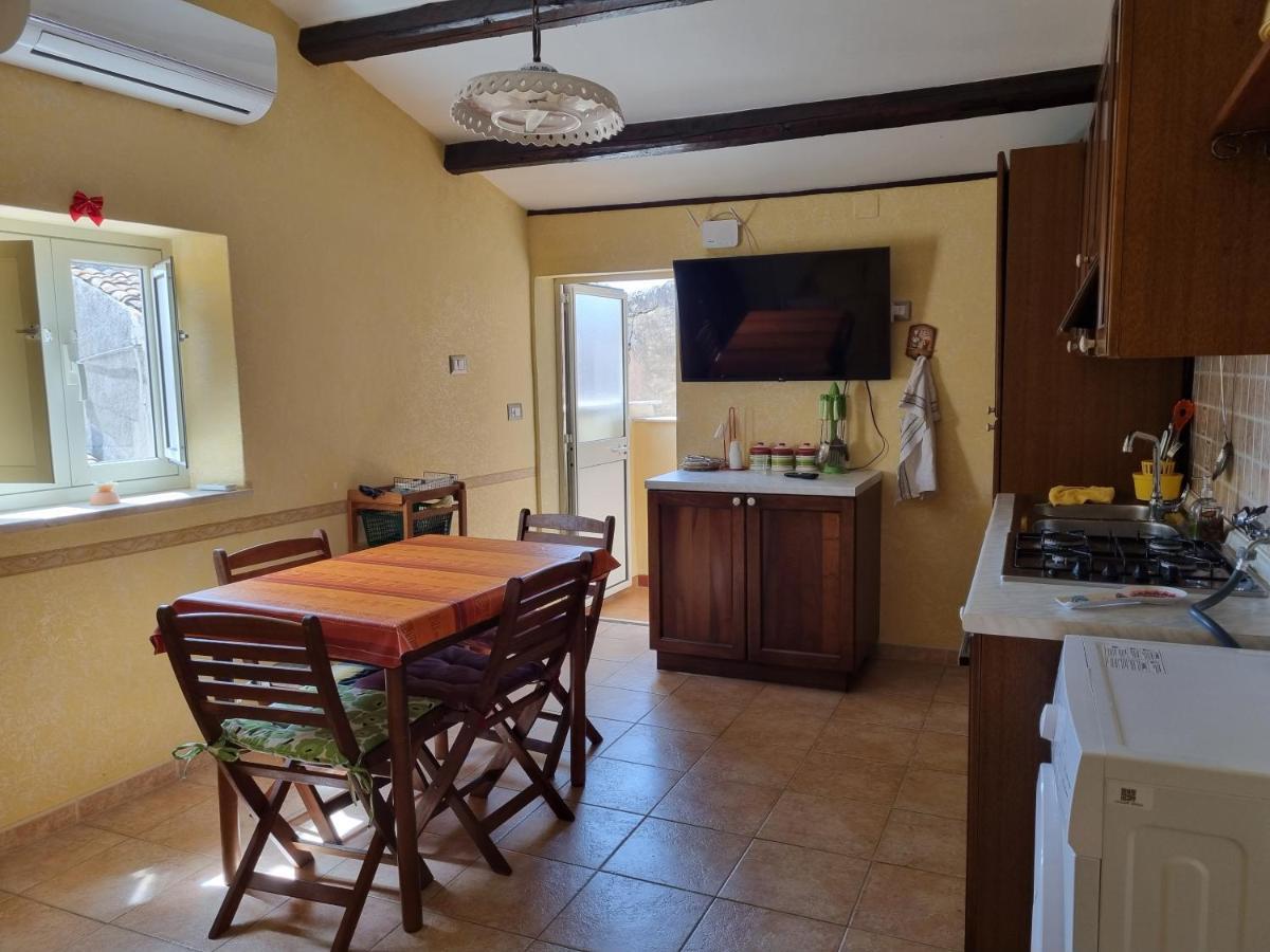 Casa Vacanze Costa 7 Чефалу Екстер'єр фото